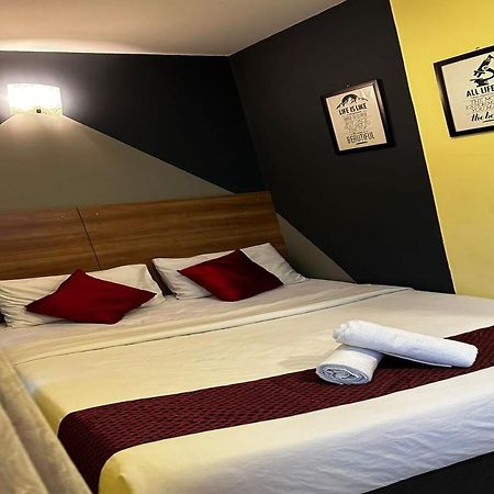קואלה לומפור T-Hotel Mont Kiara מראה חיצוני תמונה