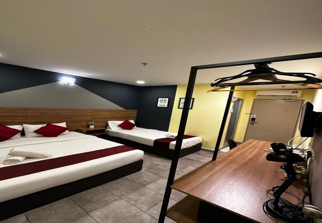 קואלה לומפור T-Hotel Mont Kiara מראה חיצוני תמונה